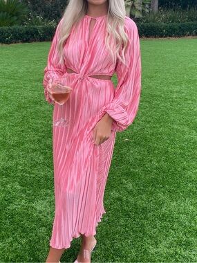 Boohoo Pink Pleated Cutout Midi Dress